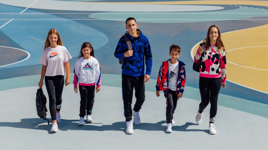 3,2,1…POČINJE ŠKOLA  Odlična akcija 2+1 na odabrani KIDS asortiman čeka te u Sport Vision trgovini.